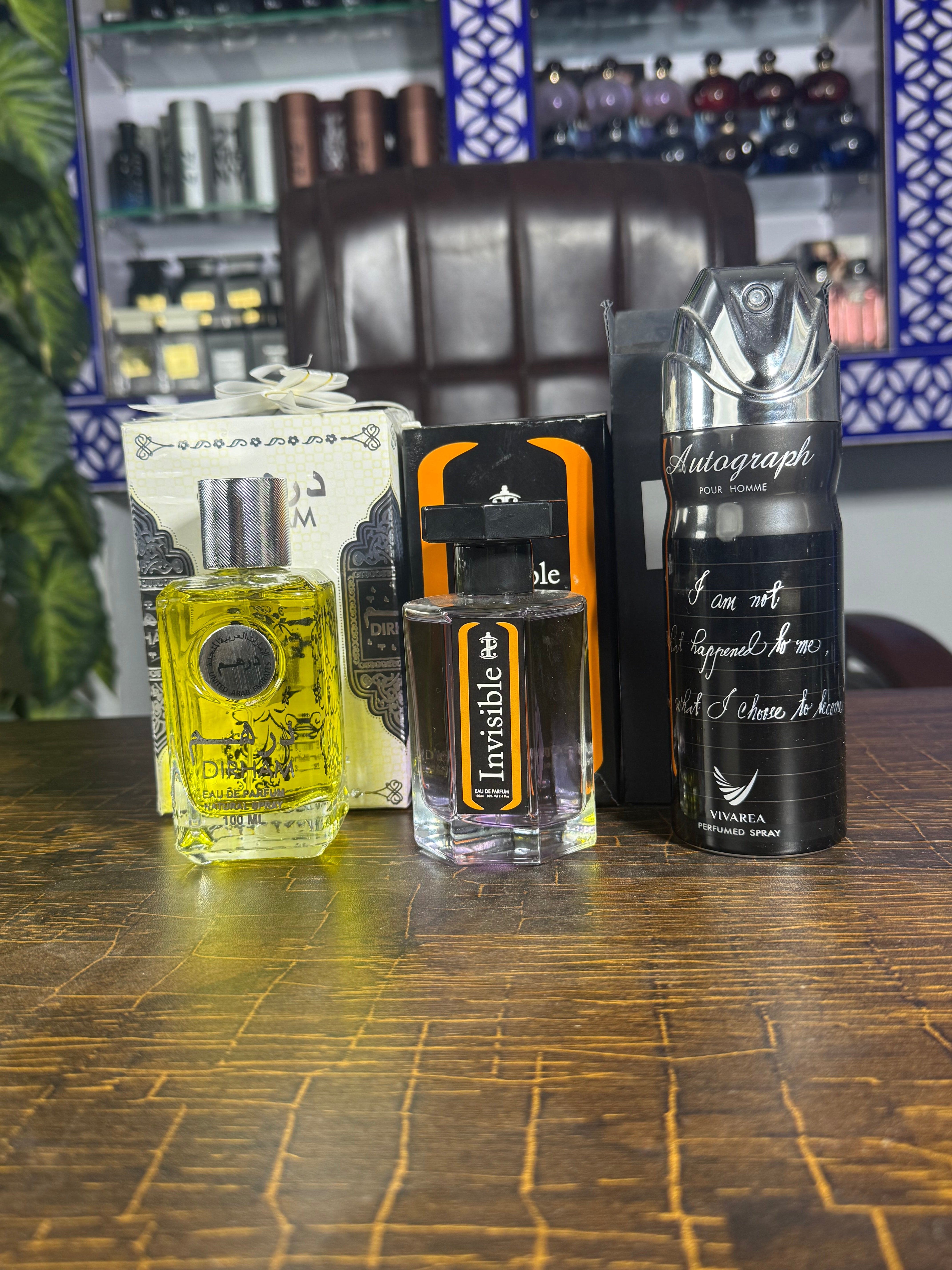 Invisible + dirham + bodyspray